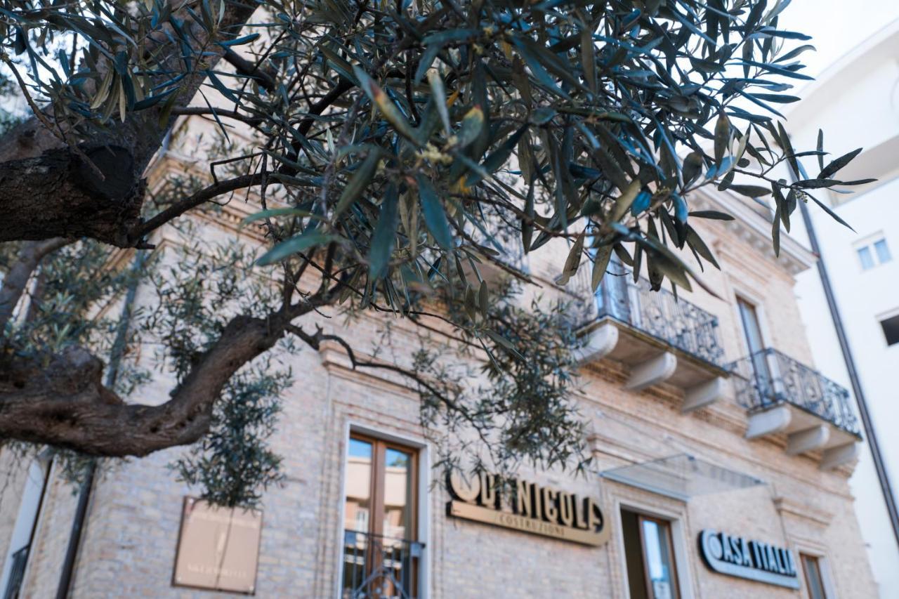B&B Palazzo Storico Di Nicola Pescara Bagian luar foto