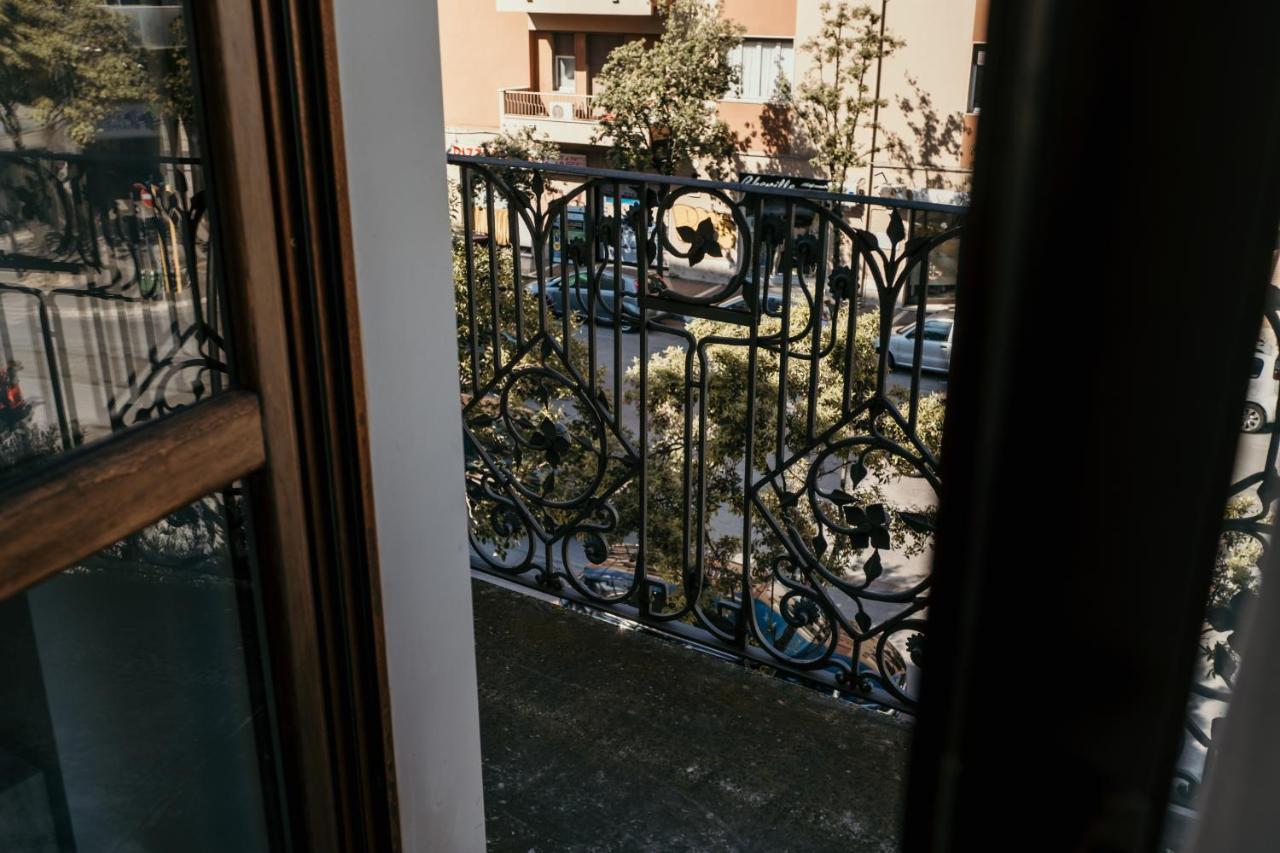 B&B Palazzo Storico Di Nicola Pescara Bagian luar foto