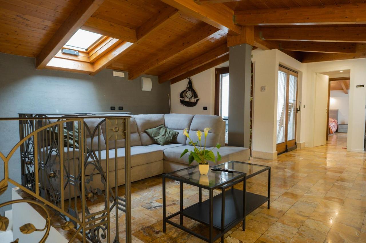 B&B Palazzo Storico Di Nicola Pescara Bagian luar foto