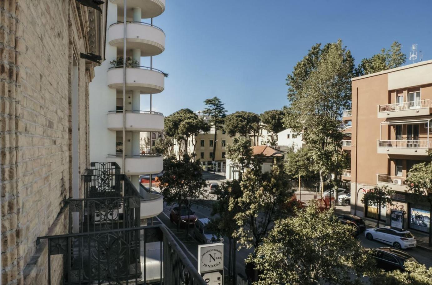 B&B Palazzo Storico Di Nicola Pescara Bagian luar foto