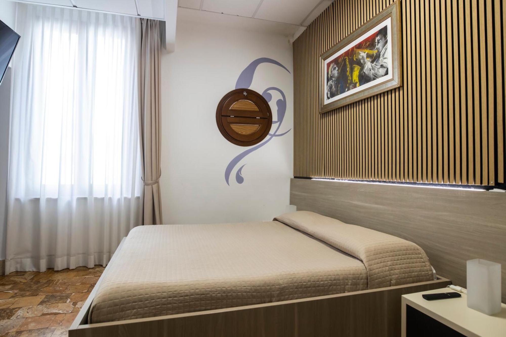 B&B Palazzo Storico Di Nicola Pescara Bagian luar foto